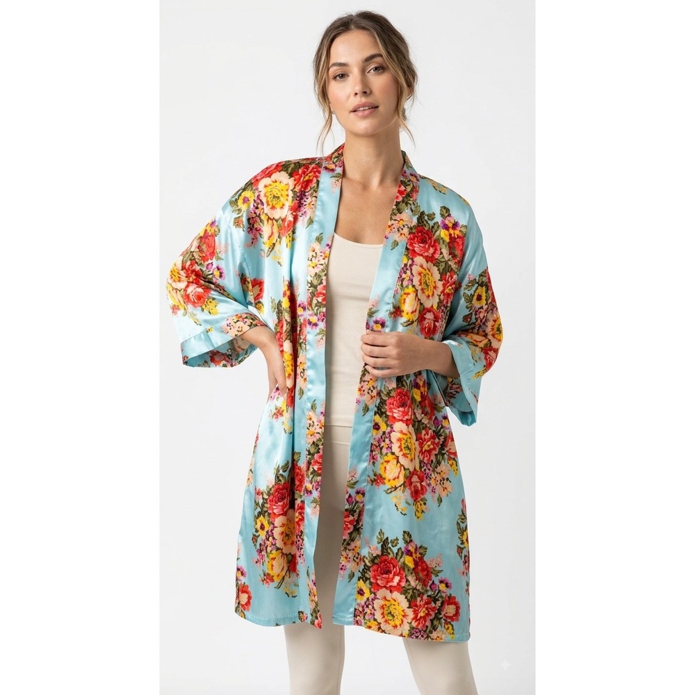 Mei Yesi Da‎ Kimono Robe Blue Floral Satin Short Sleeve Lightweight Women's
